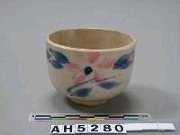 藏品(彩繪瓷杯)的圖片